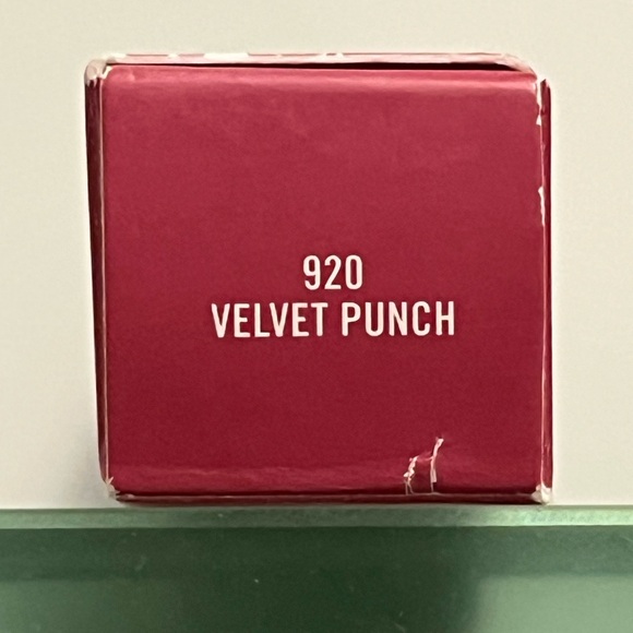 NIB MAC Cosmetics Powder Kiss Lipstick 920 Velvet Punch - Picture 2 of 3